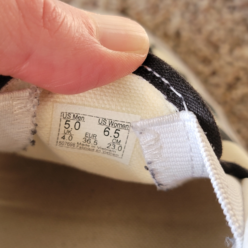 Classic Slip-on Checkerboard Vans - Picture 4 of 4